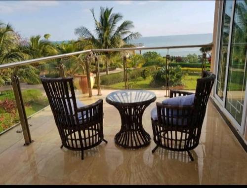 WhatsApp-Image-2023-11-11-at-4.04.53-PM